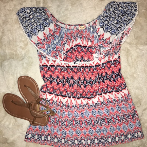 Xhilaration Tops - BOGO🤩 Fun and colorful Top